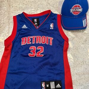Boys Sz M (5/6) Royal Blue and Red NBA Jersey AND Hat